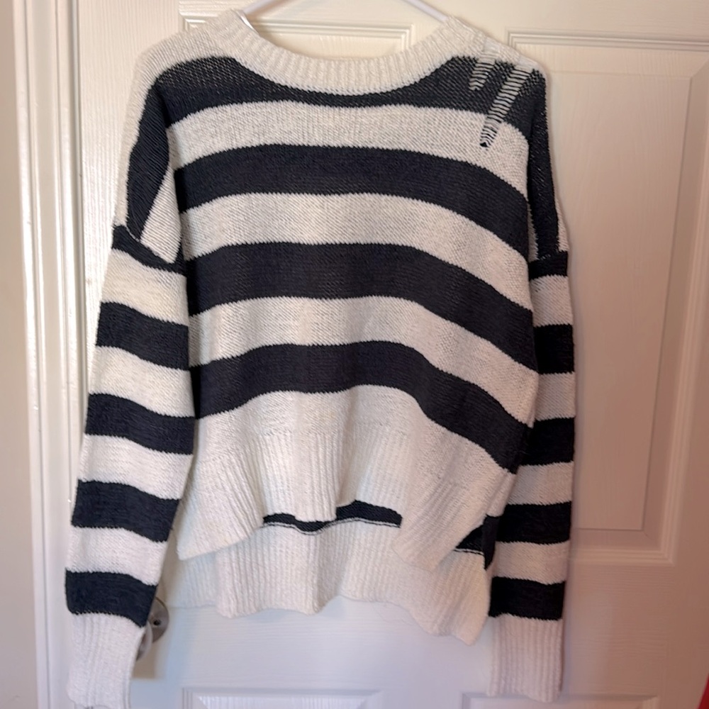 C&C California blue and cream strip size large